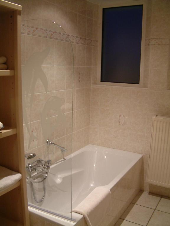 La Maison Bleue Bed and Breakfast Dieffenbach-au-Val Rum bild